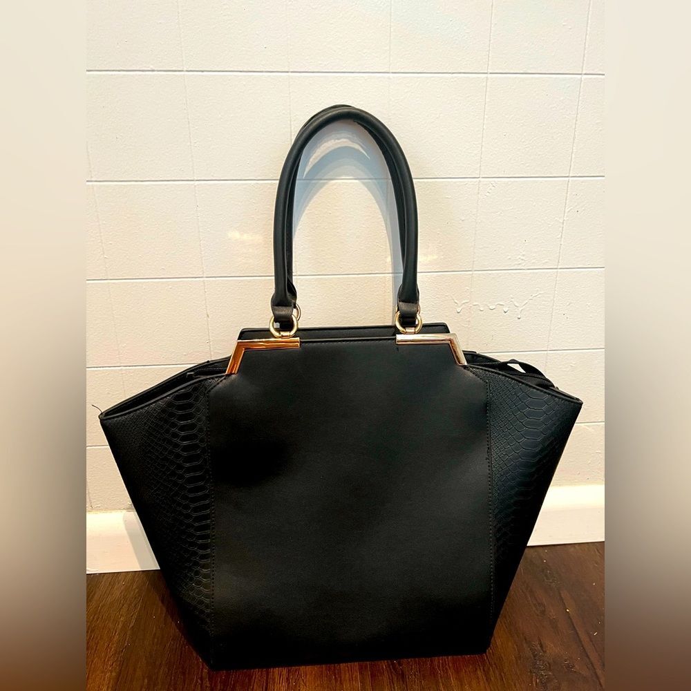 Atmosphere Black with Gold Faux Leather Zippered Black Tote Bag Purse